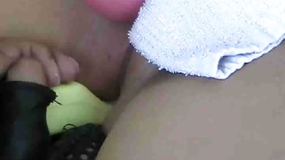 Gadis ini mempersiapkan pantatnya untuk Dick video crot japanese